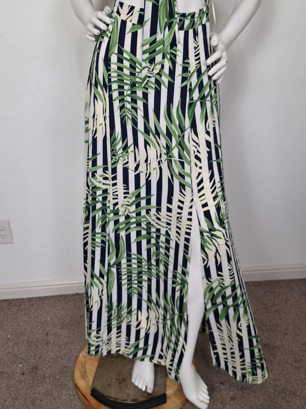 Blithe LA Maxi Dress Green Multi Boho Tropical Print Open Back Maxi Dress Size M - Picture 4 of 15